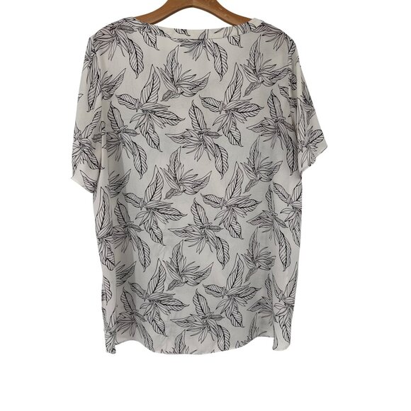 Banana Republic blouse top womens size large Leaf Print Short Sleeve semi sheer - Picture 5 of 5